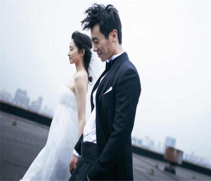 郭采洁解锁荷兰版封面大片，《再见爱人2》开播分享感悟，她是怎么成名的？游戏画面